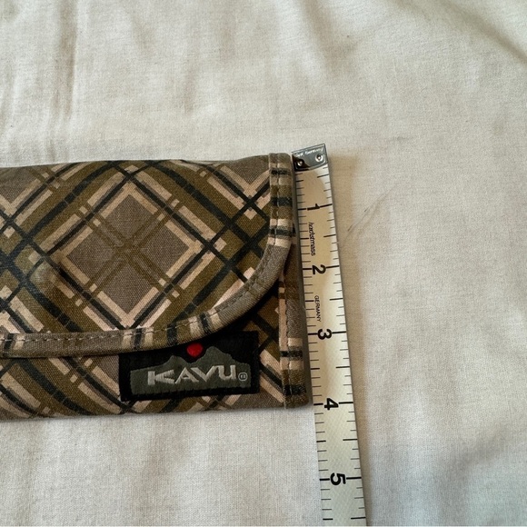 Kavu Splendor Trifold Wallet ~ Geometric Plaid Check - Picture 5 of 5